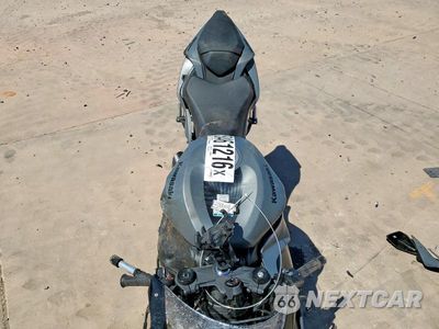 Piąte zdjęcie samochodu w środku: 2026 KAWASAKI ZX636 K VIN:JKBZXJK1XTA015575 - miniatura
