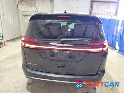 Zdjęcie 6 z 13 samochodu: 2023 CHRYSLER PACIFICA TOURING L VIN:2C4RC1BG5PR623368 - miniatura
