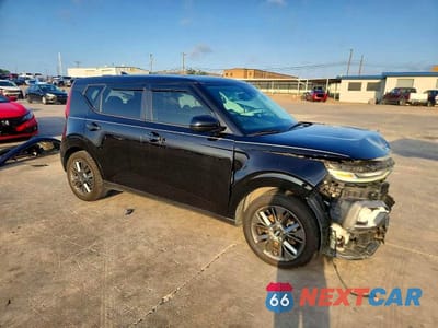 Czwarte zdjęcie samochodu z boku: 2020 KIA SOUL EX VIN:KNDJ33AU1L7724466 - miniatura