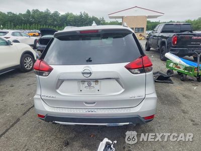Zdjęcie 6 z 13 samochodu: 2018 NISSAN ROGUE SV VIN:5N1AT2MV2JC837504 - miniatura