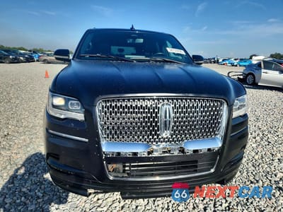Piąte zdjęcie samochodu w środku: 2022 LINCOLN NAVIGATOR L VIN:5LMJJ3NT8NEL13791 - miniatura