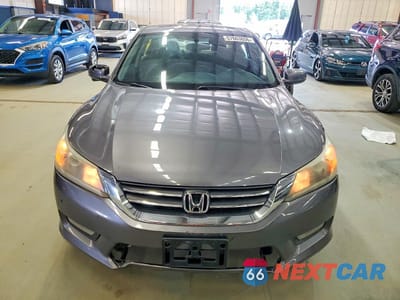 Piąte zdjęcie samochodu w środku: 2015 HONDA ACCORD EX VIN:1HGCR2F7XFA203372 - miniatura