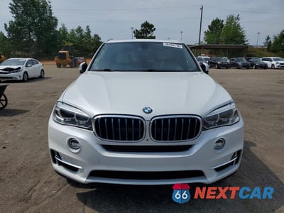 Piąte zdjęcie samochodu w środku: 2018 BMW X5 XDR40E VIN:5UXKT0C56J0V98425 - miniatura