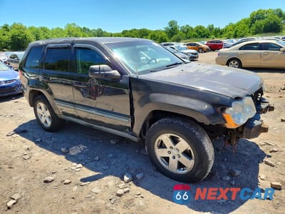 Czwarte zdjęcie samochodu z boku: 2008 JEEP GRAND CHEROKEE LAREDO VIN:1J8GS48KX8C210937 - miniatura