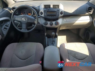 Zdjęcie 8 z 13 samochodu: 2006 TOYOTA RAV4 BASE VIN:JTMBD33V166009334 - miniatura