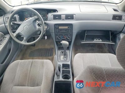 Zdjęcie 8 z 13 samochodu: 2000 TOYOTA CAMRY LE VIN:JT2BG22K8Y0481831 - miniatura