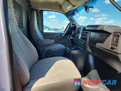 Zdjęcie 11 z 13 samochodu: 2020 CHEVROLET EXPRESS G2500 VIN:1GCWGAFP7L1267960 - miniatura
