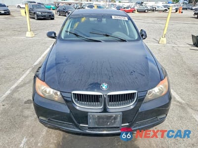 Piąte zdjęcie samochodu w środku: 2008 BMW 328 I VIN:WBAVA37588NL47562 - miniatura