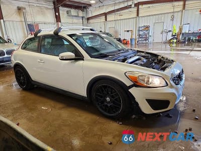 Czwarte zdjęcie samochodu z boku: 2011 VOLVO C30 T5 VIN:YV1672MK9B2239187 - miniatura