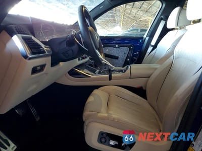Zdjęcie 7 z 14 samochodu: 2023 BMW X7 M60I VIN:5UX33EM0XP9R55243 - miniatura