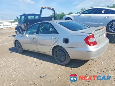 Drugie zdjęcie samochodu z przodu: 2002 TOYOTA CAMRY XLE V6 VIN:4T1BF30K22U513896 - miniatura