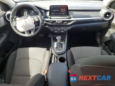 Zdjęcie 8 z 12 samochodu: 2024 KIA FORTE LXS VIN:3KPF24AD8RE715500 - miniatura
