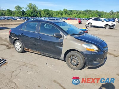 Czwarte zdjęcie samochodu z boku: 2008 TOYOTA YARIS BASE VIN:JTDBT923381277680 - miniatura