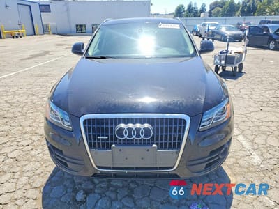 Piąte zdjęcie samochodu w środku: 2011 AUDI Q5 PREMIUM PLUS VIN:WA1LFAFP8BA032806 - miniatura