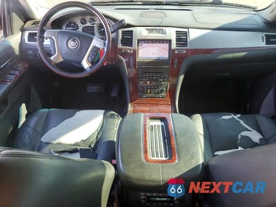 Zdjęcie 8 z 13 samochodu: 2013 CADILLAC ESCALADE ESV PREMIUM VIN:1GYS3JEF9DR215178 - miniatura