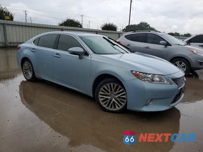 Czwarte zdjęcie samochodu z boku: 2013 LEXUS ES 350 VIN:JTHBK1GG7D2056294 - miniatura
