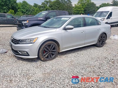 2017 VOLKSWAGEN PASSAT SEL PREMIUM 1VWCT7A37HC002972 - główne zdjęcie licytacji z USA - miniatura