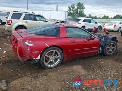 Trzecie zdjęcie samochodu z tyłu: 2001 CHEVROLET CORVETTE VIN:1G1YY22G815134026 - miniatura