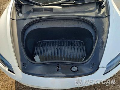 Zdjęcie 11 z 12 samochodu: 2025 TESLA MODEL 3 VIN:5YJ3E1EB2SF927102 - miniatura