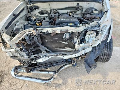 Zdjęcie 11 z 13 samochodu: 2006 TOYOTA TUNDRA DOUBLE CAB SR5 VIN:5TBET34166S556037 - miniatura