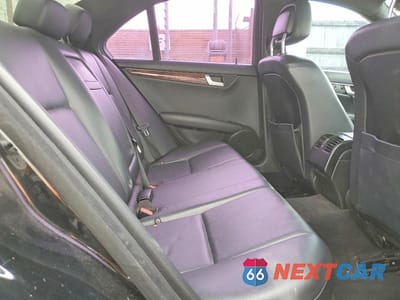 Zdjęcie 10 z 12 samochodu: 2013 MERCEDES-BENZ C 300 4MATIC VIN:WDDGF8AB1DR251774 - miniatura