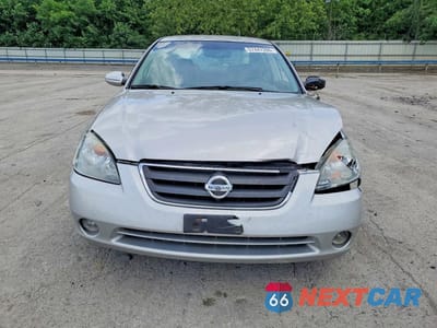 Piąte zdjęcie samochodu w środku: 2003 NISSAN ALTIMA 2.5 VIN:1N4AL11D33C174656 - miniatura
