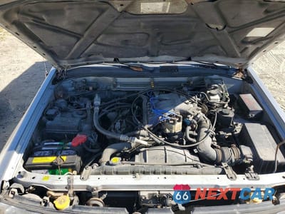 Zdjęcie 12 z 13 samochodu: 1999 NISSAN PATHFINDER XE VIN:JN8AR05S8XW290410 - miniatura
