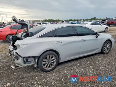 Trzecie zdjęcie samochodu z tyłu: 2022 TOYOTA AVALON XLE VIN:4T1AZ1FB1NU075116 - miniatura