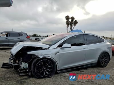2016 TESLA MODEL X 5YJXCAE28GF020966 - główne zdjęcie licytacji z USA - miniatura