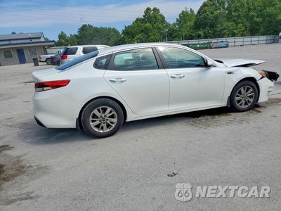 Trzecie zdjęcie samochodu z tyłu: 2016 KIA OPTIMA LX VIN:KNAGT4L31G5073746 - miniatura