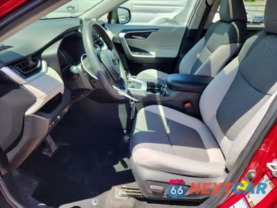 Zdjęcie 7 z 13 samochodu: 2021 TOYOTA RAV4 XLE VIN:4T3RWRFV1MU027075 - miniatura