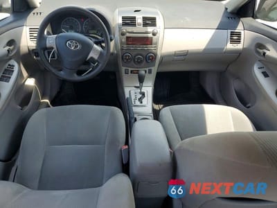 Zdjęcie 8 z 12 samochodu: 2011 TOYOTA COROLLA LE VIN:2T1BU4EE3BC723214 - miniatura