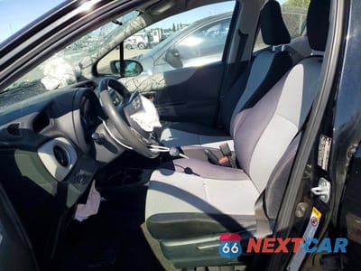 Zdjęcie 7 z 12 samochodu: 2013 TOYOTA YARIS 5-DOOR LE VIN:JTDKTUD37DD559622 - miniatura