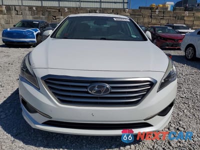 Piąte zdjęcie samochodu w środku: 2016 HYUNDAI SONATA SE VIN:5NPE24AF6GH306997 - miniatura