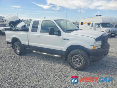Czwarte zdjęcie samochodu z boku: 2003 FORD F250 SUPER DUTY VIN:1FTNX21S43ED28512 - miniatura