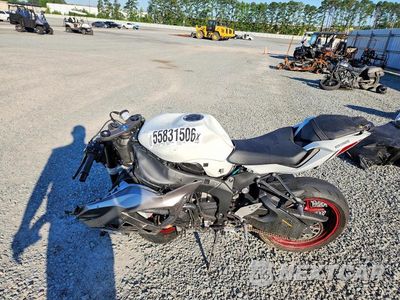 Trzecie zdjęcie samochodu z tyłu: 2025 KAWASAKI ZX636 K VIN:JKBZXJK17SA011434 - miniatura