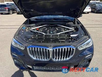 Zdjęcie 8 z 10 samochodu: 2019 BMW X5 XDRIVE50I VIN:5UXJU2C51KLN64669 - miniatura