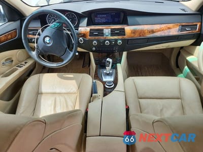 Zdjęcie 8 z 12 samochodu: 2008 BMW 528 I VIN:WBANU535X8C111323 - miniatura