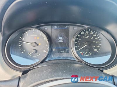 Zdjęcie 9 z 14 samochodu: 2019 NISSAN QASHQAI SV VIN:JN1BJ1CR4KW331043 - miniatura