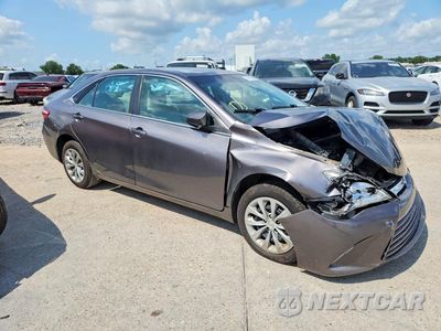 Czwarte zdjęcie samochodu z boku: 2017 TOYOTA CAMRY LE VIN:4T1BF1FK2HU290604 - miniatura