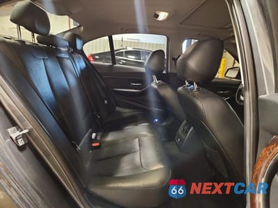 Zdjęcie 10 z 12 samochodu: 2015 BMW 328 XI SULEV VIN:WBA3B5G58FNS20582 - miniatura