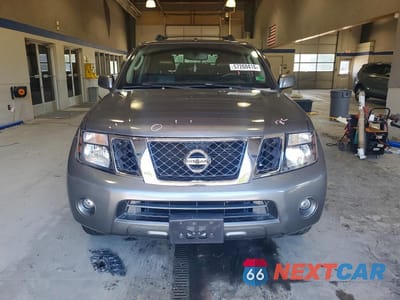 Piąte zdjęcie samochodu w środku: 2009 NISSAN PATHFINDER S VIN:5N1AR18B69C616458 - miniatura
