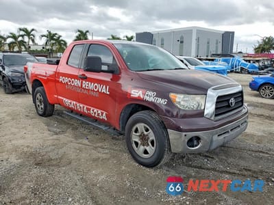 Czwarte zdjęcie samochodu z boku: 2008 TOYOTA TUNDRA SR5 VIN:5TFRV54128X043105 - miniatura