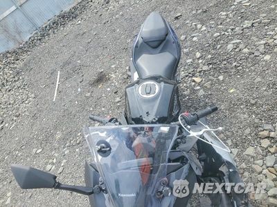 Piąte zdjęcie samochodu w środku: 2025 KAWASAKI EX500 A VIN:ML5EXGJ15SDA52122 - miniatura