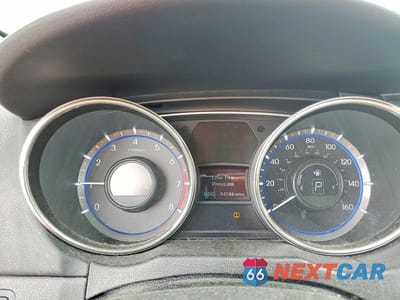 Zdjęcie 9 z 12 samochodu: 2013 HYUNDAI SONATA SE VIN:5NPEC4AC8DH808277 - miniatura