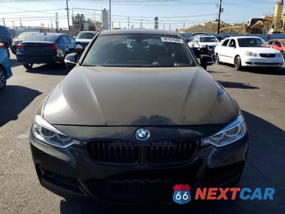 Piąte zdjęcie samochodu w środku: 2014 BMW 335 I VIN:WBA3A9C59EF479039 - miniatura