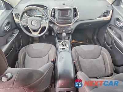 Zdjęcie 8 z 13 samochodu: 2015 JEEP CHEROKEE LATITUDE VIN:1C4PJLCB7FW627696 - miniatura