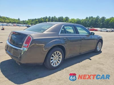 Trzecie zdjęcie samochodu z tyłu: 2013 CHRYSLER 300 VIN:2C3CCAAG8DH551241 - miniatura