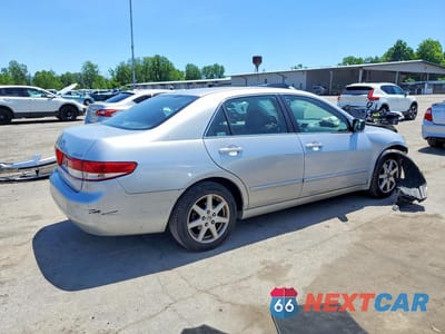 Trzecie zdjęcie samochodu z tyłu: 2003 HONDA ACCORD EX VIN:1HGCM66563A082565 - miniatura