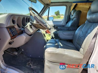 Zdjęcie 7 z 13 samochodu: 1997 DODGE RAM VAN VIN:2B7KB31Z0VK549558 - miniatura